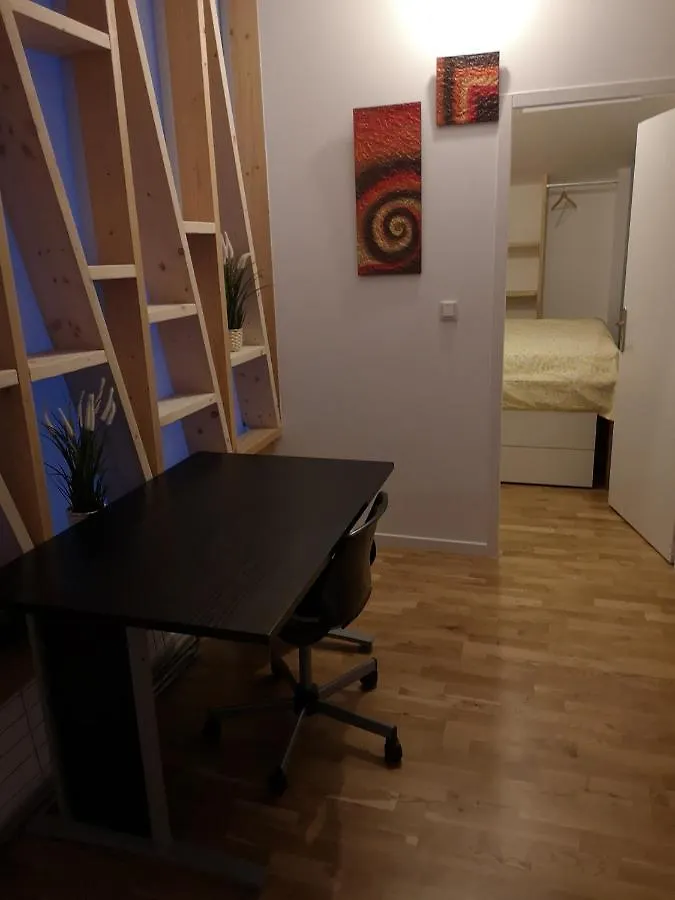 Maison 2 Chambres, Cosy, Proche Metro Toulouse 0*,  Franciaország